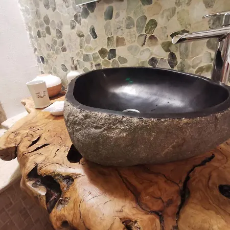 Dioniso Bed & Wellness ベッド・アンド・ブレックファスト タラント